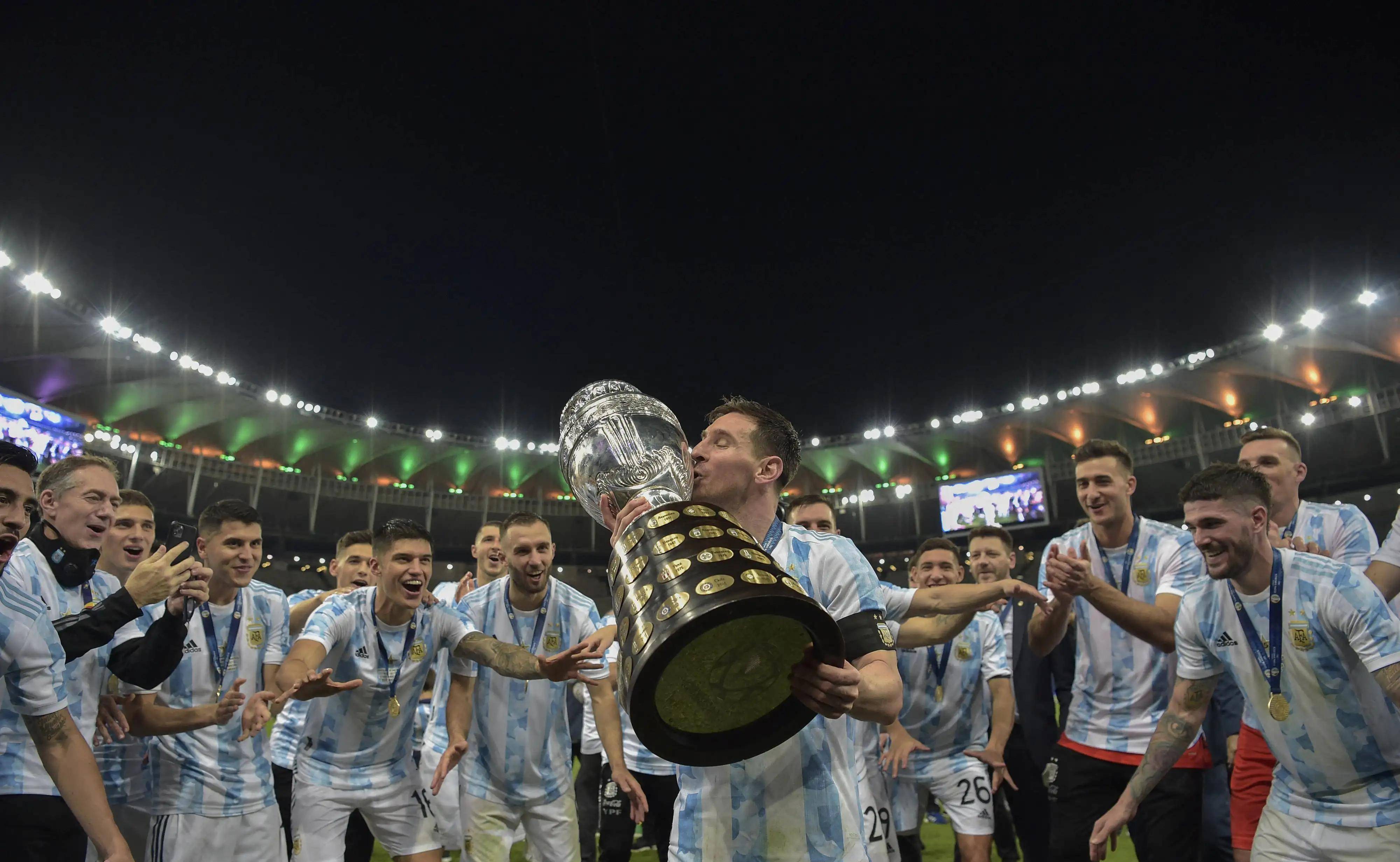 开云-梅西迎来十五赛季出色发挥，巴塞罗那观众热烈欢呼！-开云