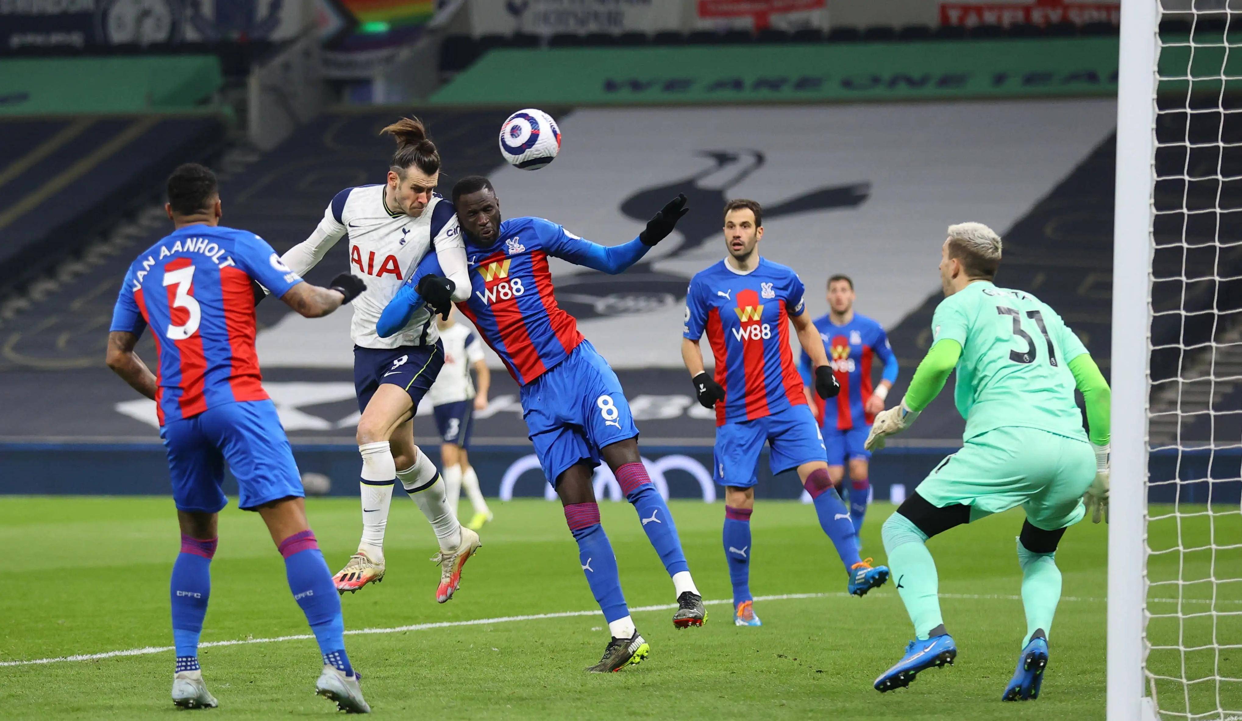 包含巴黎圣日耳曼状态回暖备战欧联亚特兰大清晨手感冰凉，TES球迷沸腾看傻球迷的词条